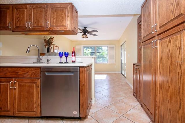 3843 EL POINIER COURT W 8720, Sarasota, FL 34232