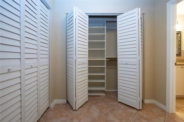 3843 EL POINIER COURT W 8720, Sarasota, FL 34232