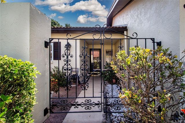3843 EL POINIER COURT W 8720, Sarasota, FL 34232