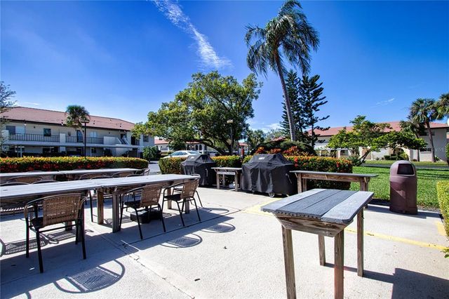 3843 EL POINIER COURT W 8720, Sarasota, FL 34232