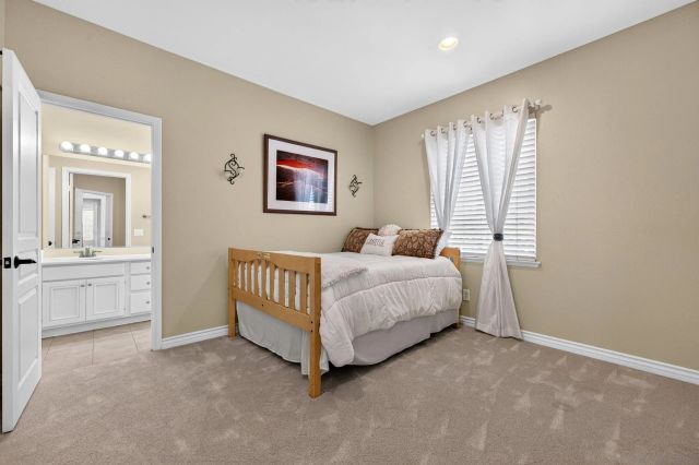 6657 Curlew Terrace, Carlsbad, CA 92011