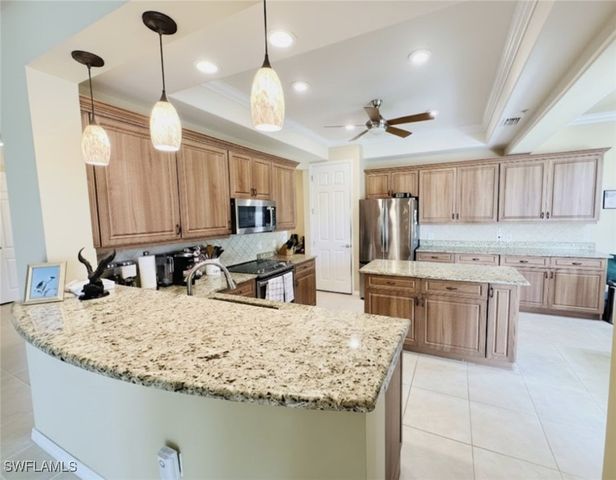 12038 Covent Garden CT 704, Naples, FL 34120