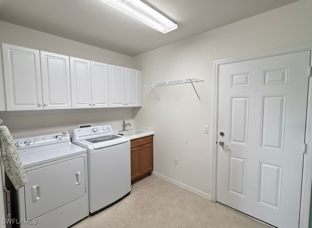 12038 Covent Garden CT 704, Naples, FL 34120