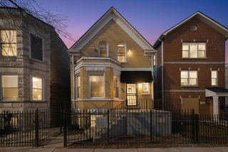 1812 S Hamlin Avenue, Chicago, IL 60623
