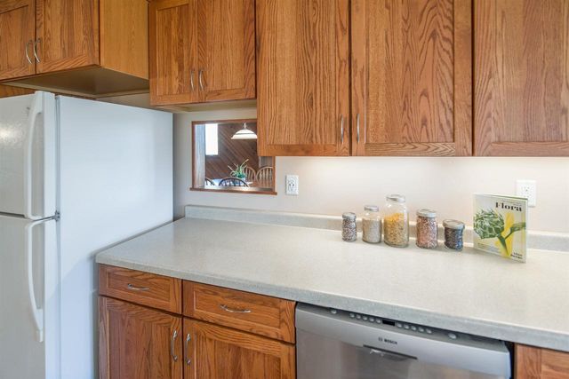 3817 Lexington Drive, Middleton, WI 53562