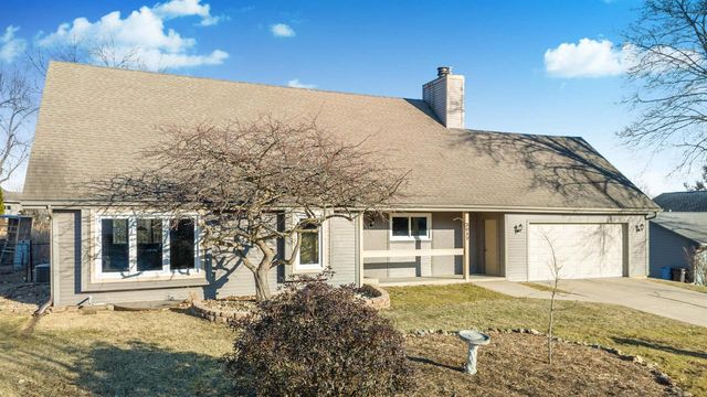 3817 Lexington Drive, Middleton, WI 53562