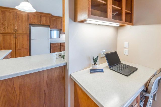 3817 Lexington Drive, Middleton, WI 53562