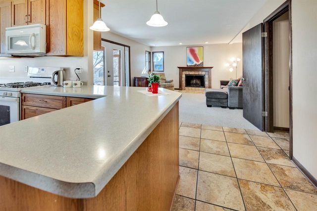 3817 Lexington Drive, Middleton, WI 53562