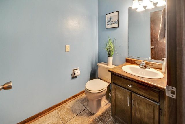 3817 Lexington Drive, Middleton, WI 53562