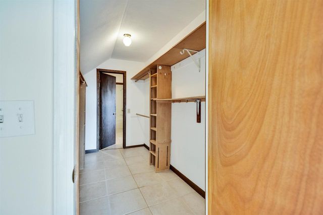 3817 Lexington Drive, Middleton, WI 53562