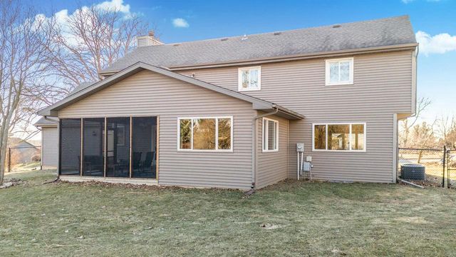 3817 Lexington Drive, Middleton, WI 53562
