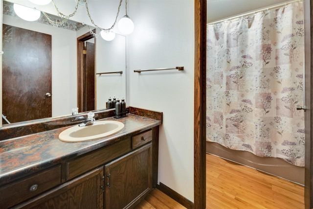 3817 Lexington Drive, Middleton, WI 53562