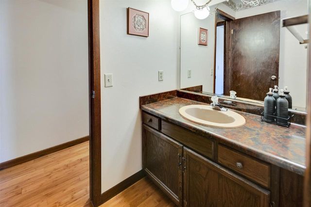 3817 Lexington Drive, Middleton, WI 53562