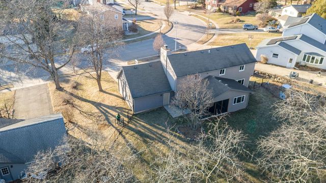3817 Lexington Drive, Middleton, WI 53562