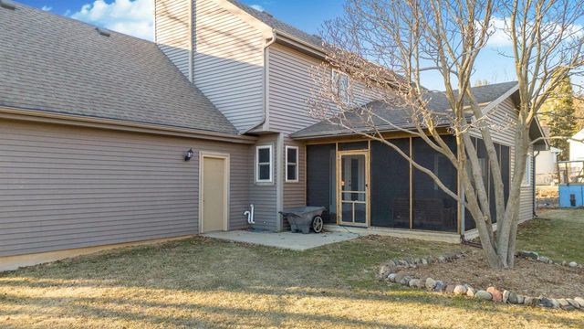 3817 Lexington Drive, Middleton, WI 53562