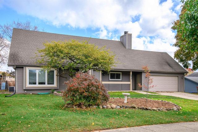 3817 Lexington Drive, Middleton, WI 53562