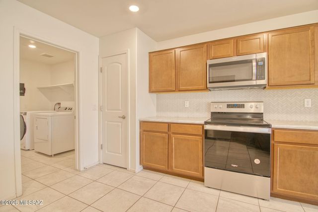 8811 E Stone Meadow Circle, Tucson, AZ 85730