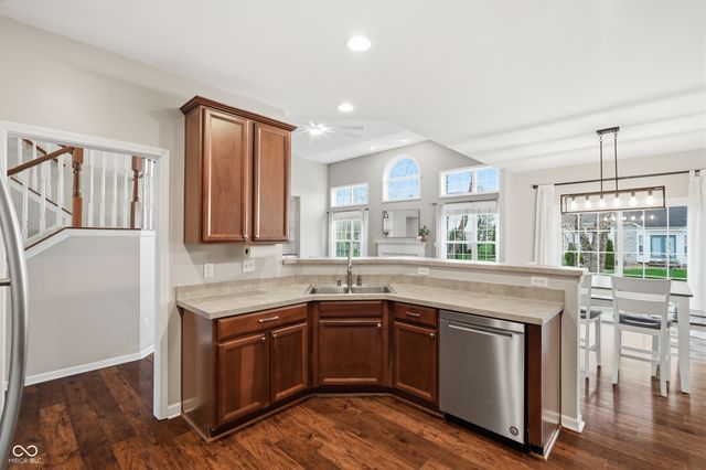 1559 Redsunset Drive, Brownsburg, IN 46112
