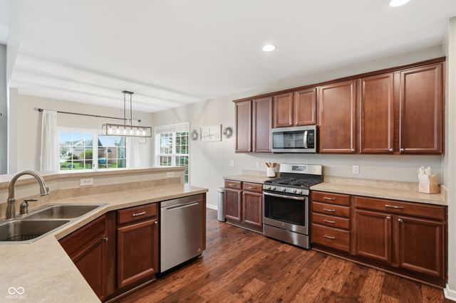 1559 Redsunset Drive, Brownsburg, IN 46112