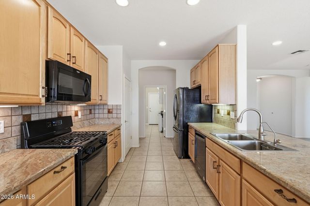 3161 E GLENEAGLE Drive, Chandler, AZ 85249