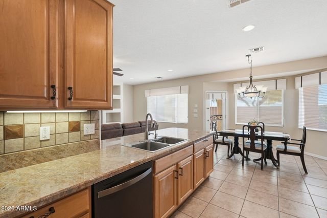 3161 E GLENEAGLE Drive, Chandler, AZ 85249