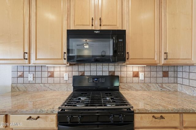 3161 E GLENEAGLE Drive, Chandler, AZ 85249