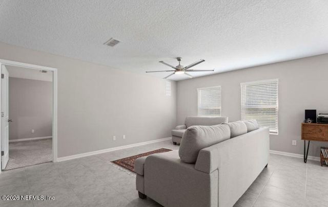 4954 BIG PINE Drive, Jacksonville, FL 32218