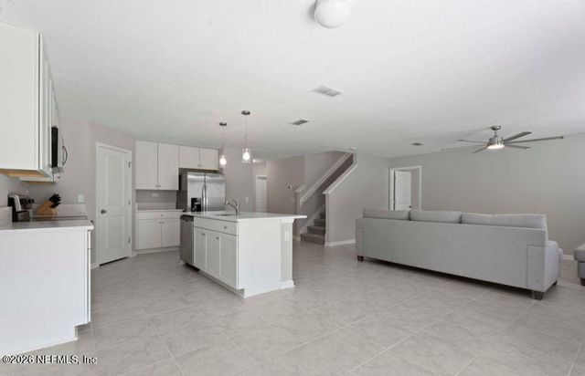 4954 BIG PINE Drive, Jacksonville, FL 32218