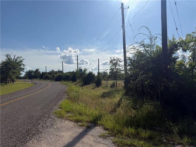 5320 Straub Road, College Station, TX 77845