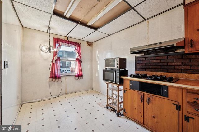 1550 HERMESPROTA DR, Sharon Hill, PA 19079