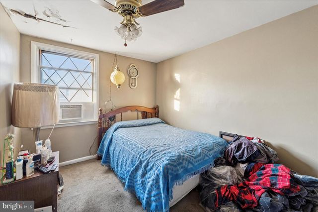 1550 HERMESPROTA DR, Sharon Hill, PA 19079