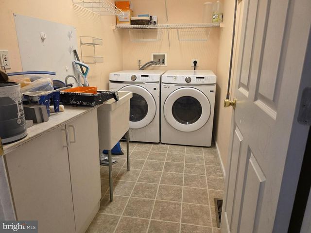33121 FOREST KNOLL DR, Laurel, DE 19956