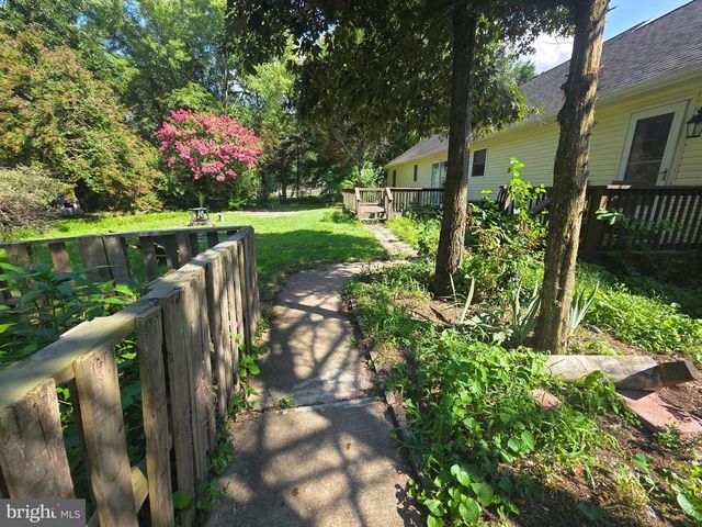 33121 FOREST KNOLL DR, Laurel, DE 19956
