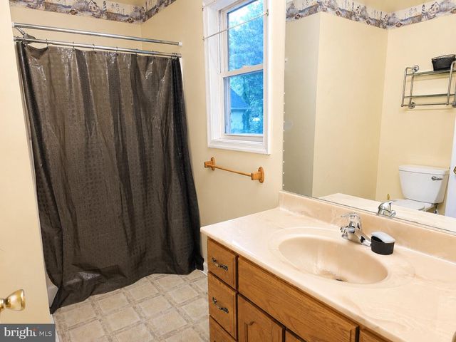 33121 FOREST KNOLL DR, Laurel, DE 19956