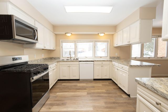 2901 E Eisenhower Parkway, Ann Arbor, MI 48108