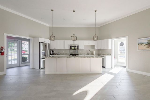 125 MARINER DRIVE 125, Tarpon Springs, FL 34689