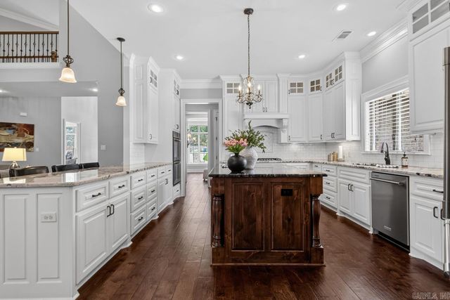 7034 Westshore Avenue, Benton, AR 72019