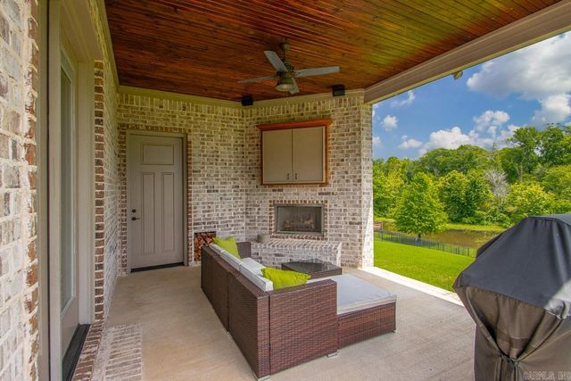 7034 Westshore Avenue, Benton, AR 72019