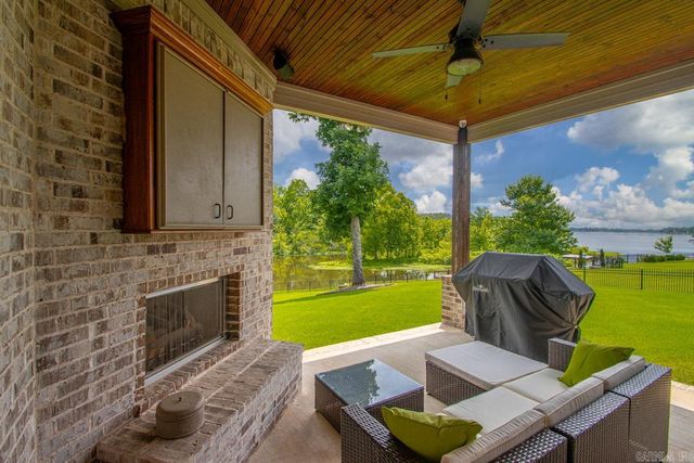7034 Westshore Avenue, Benton, AR 72019
