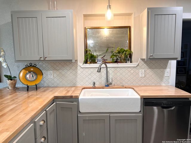 3080 Stockdale Highway, Seguin, TX 78155