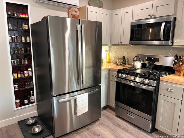 3080 Stockdale Highway, Seguin, TX 78155