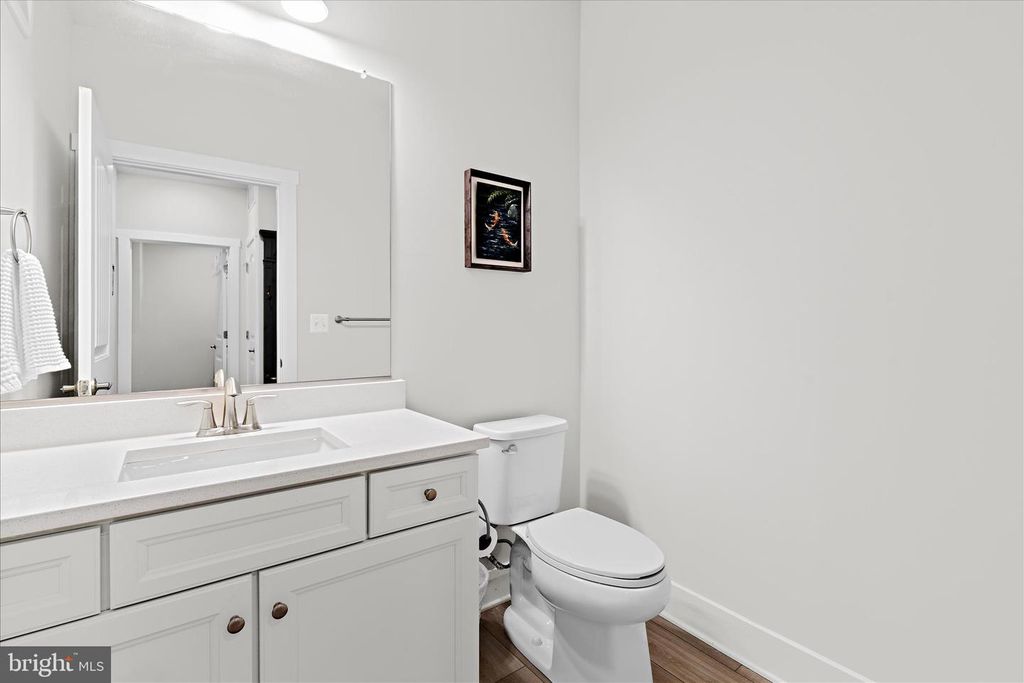 Image 12 of property listing at 132 WHEELHOUSE WAY #11, Chester, MD 21619