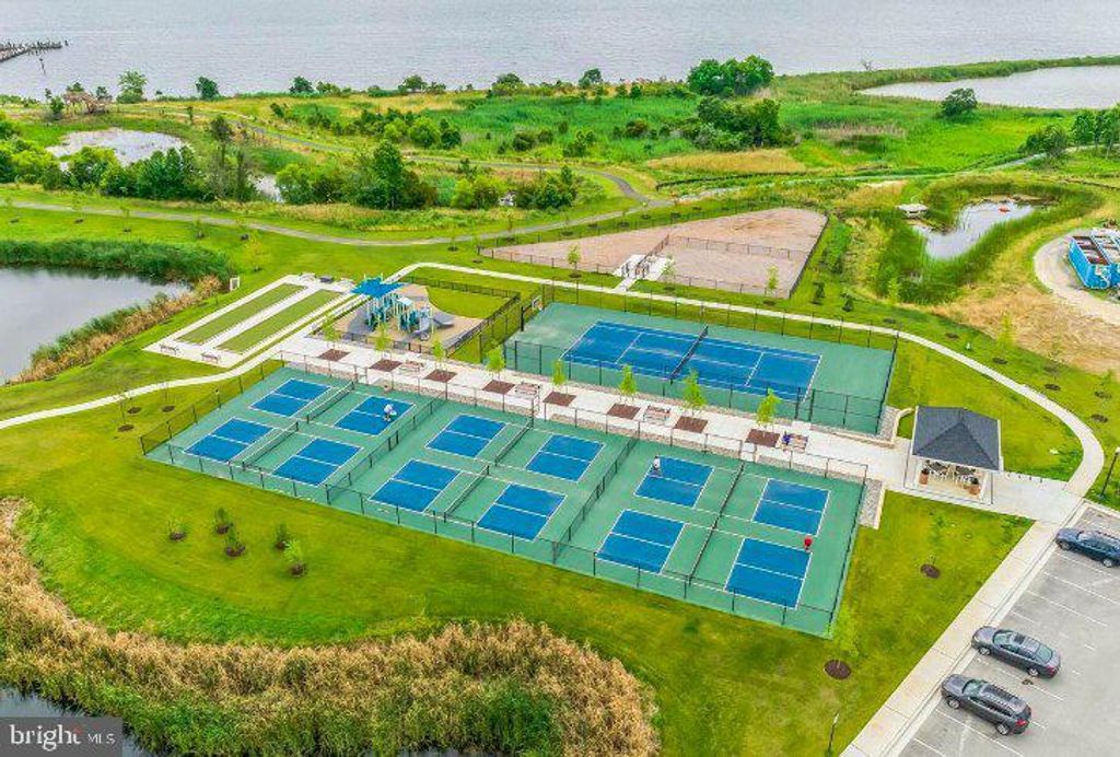 Image 28 of property listing at 132 WHEELHOUSE WAY #11, Chester, MD 21619