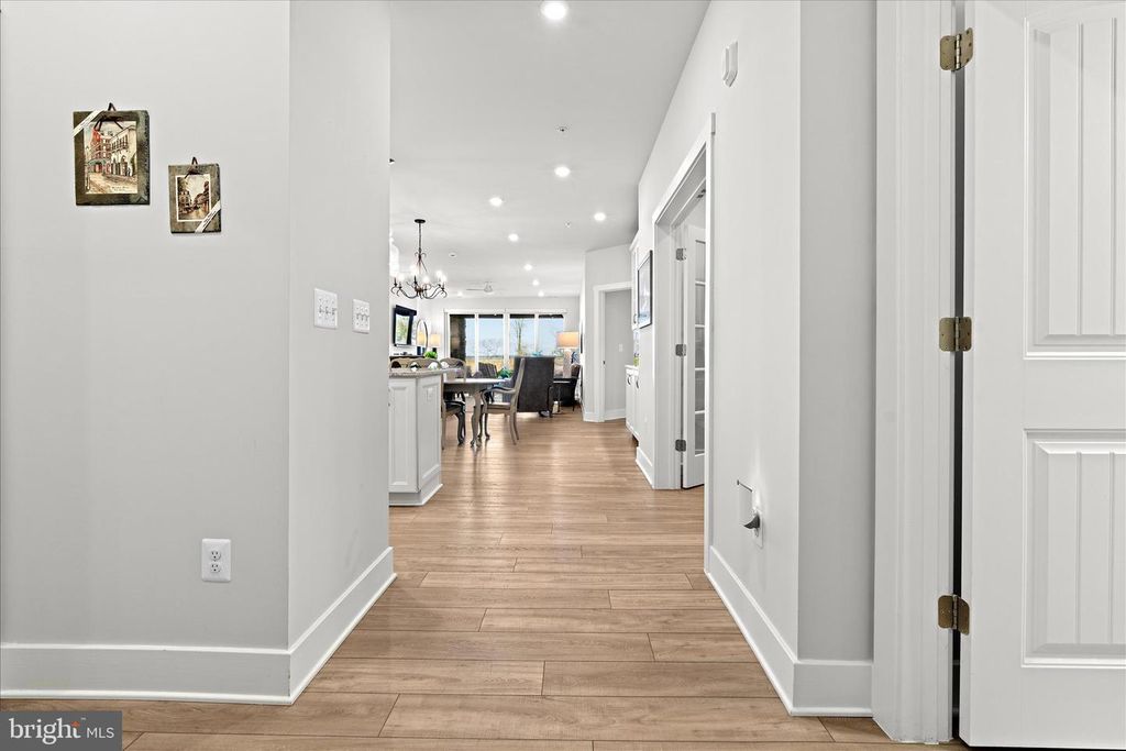 Image 6 of property listing at 132 WHEELHOUSE WAY #11, Chester, MD 21619