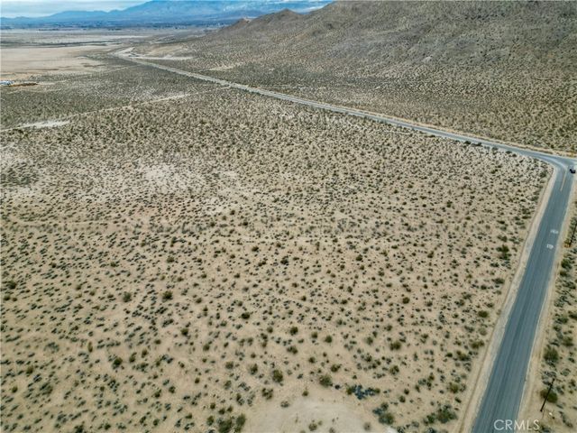 31300 Cove Road, Lucerne Valley, CA 92356