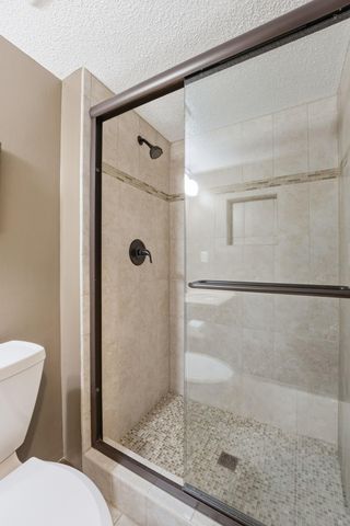 11185 Lanewood Circle, Eden Prairie, MN 55344