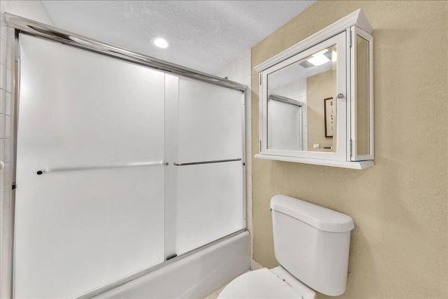 804 Cypress Grove Lane 302, Pompano Beach, FL 33069