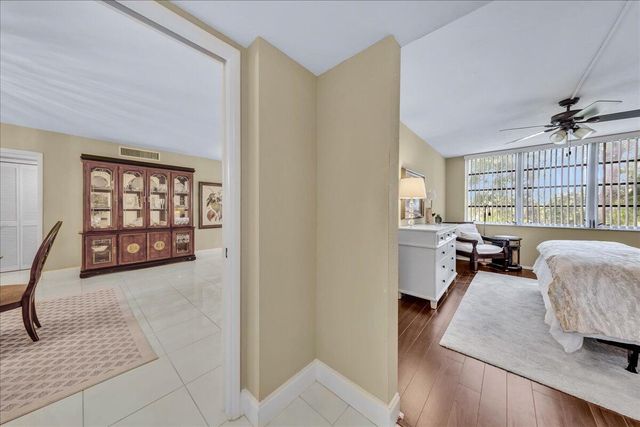 804 Cypress Grove Lane 302, Pompano Beach, FL 33069