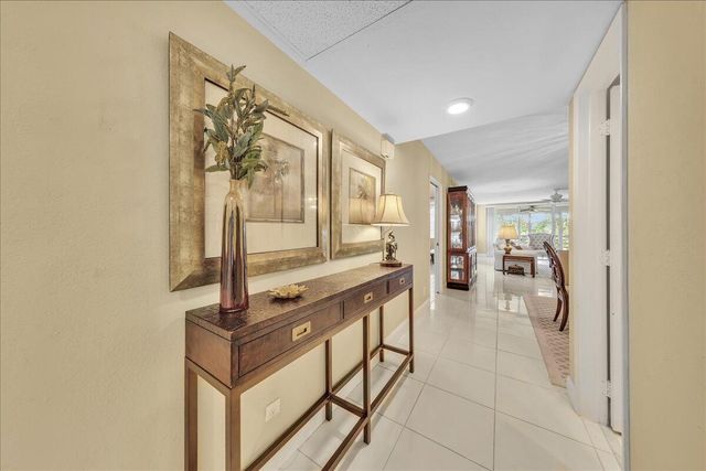 804 Cypress Grove Lane 302, Pompano Beach, FL 33069