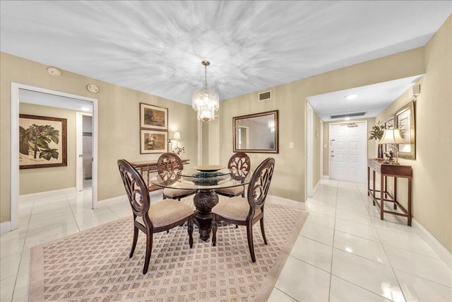 804 Cypress Grove Lane 302, Pompano Beach, FL 33069